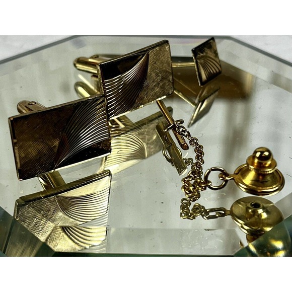 Yellow Gold 14K Filled 1/20th Quality Vintage Cuff Links & Tie Tack Set w/ Box - Picture 9 of 16